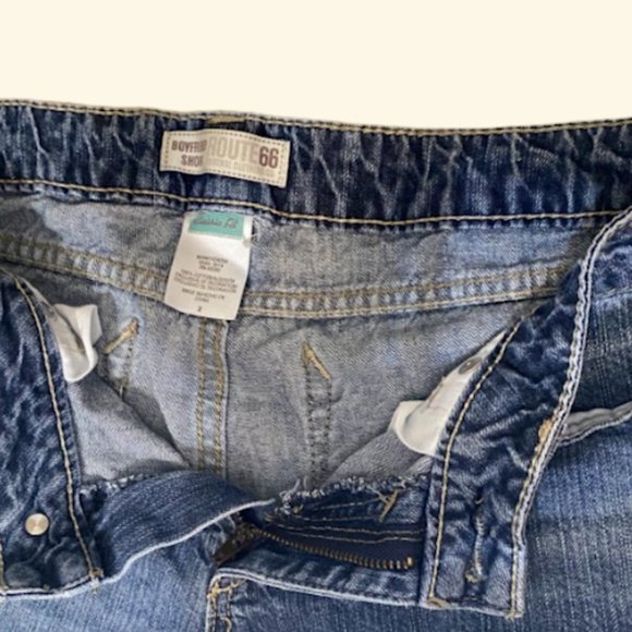 Y2K Boyfriend Shorts - Picture 3 of 3